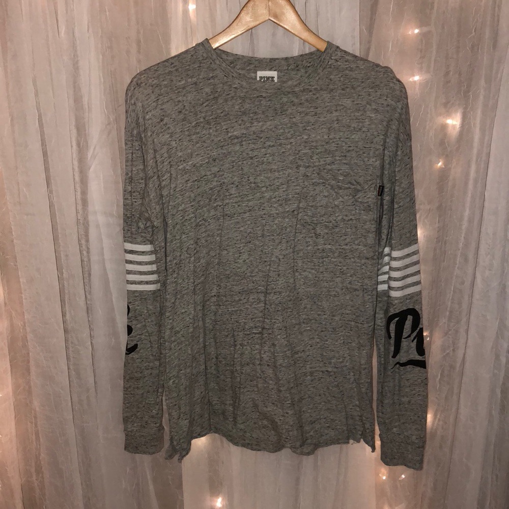 FINAL PRICE!!! 🖤 Vs PINK long sleeve tee